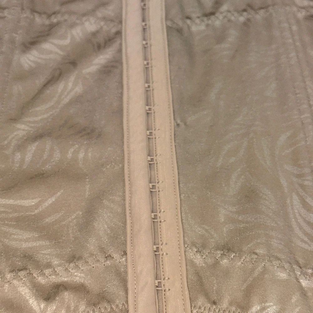 Maidenform waist nipper